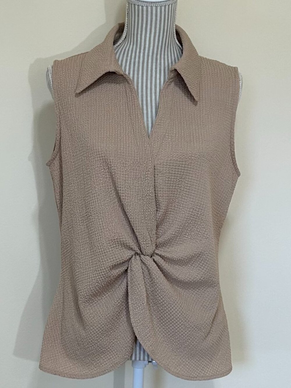 Calvin Klein Sleeveless Collared Top with Knotted Waist Beige Size L